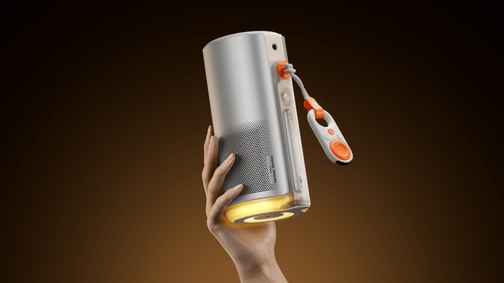 Aladdin Xブランド初のポータブルプロジェクター「Aladdin Poca